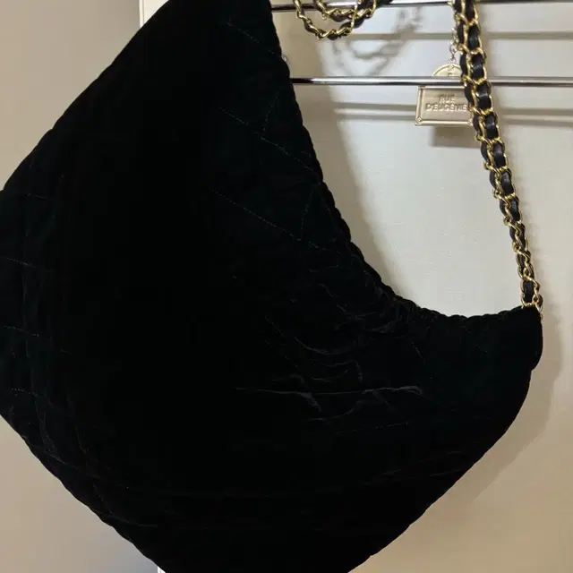 뤼드유제니 Velvet Quilting Small Hobo Bag