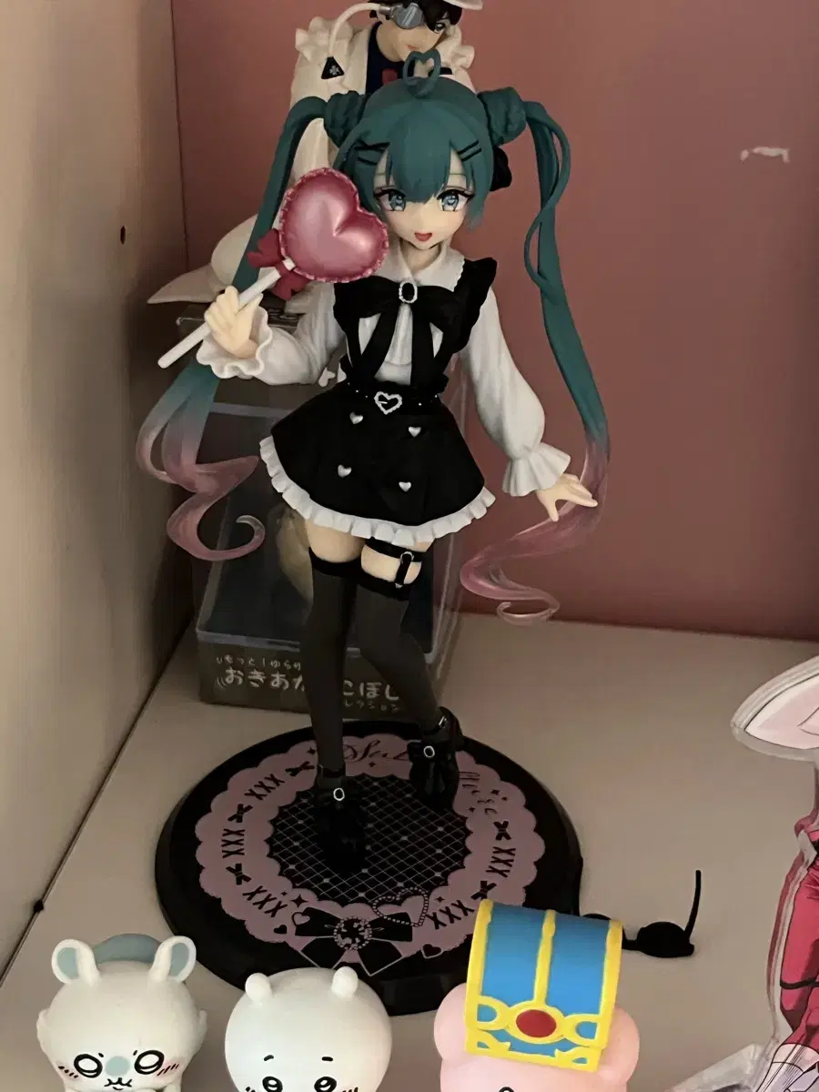 Sell Subculture Miku Figures