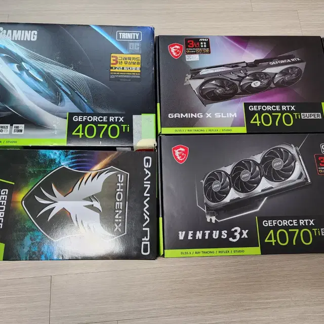 그래픽 카드 RTX 3080 Ti/ 4070 TI/거의 새것