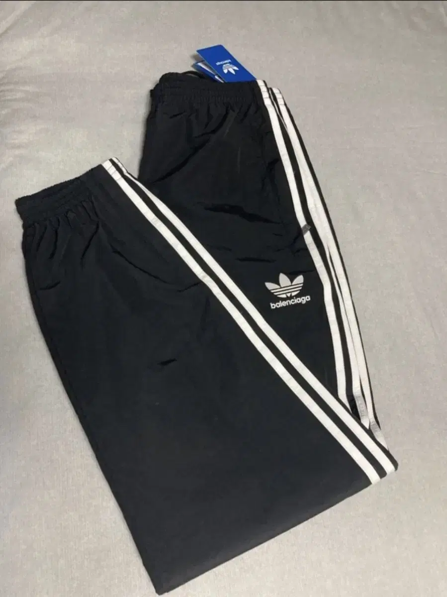 [Only this week] Balenciaga Adidas Collaboration Training Pants