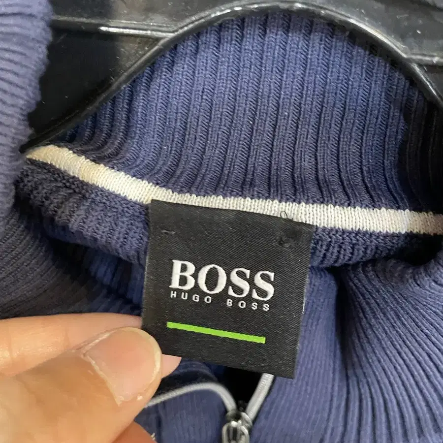 보스 boss 남성니트