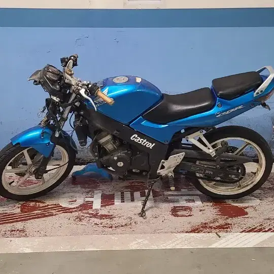 CBR125 멸츅 부품 판매