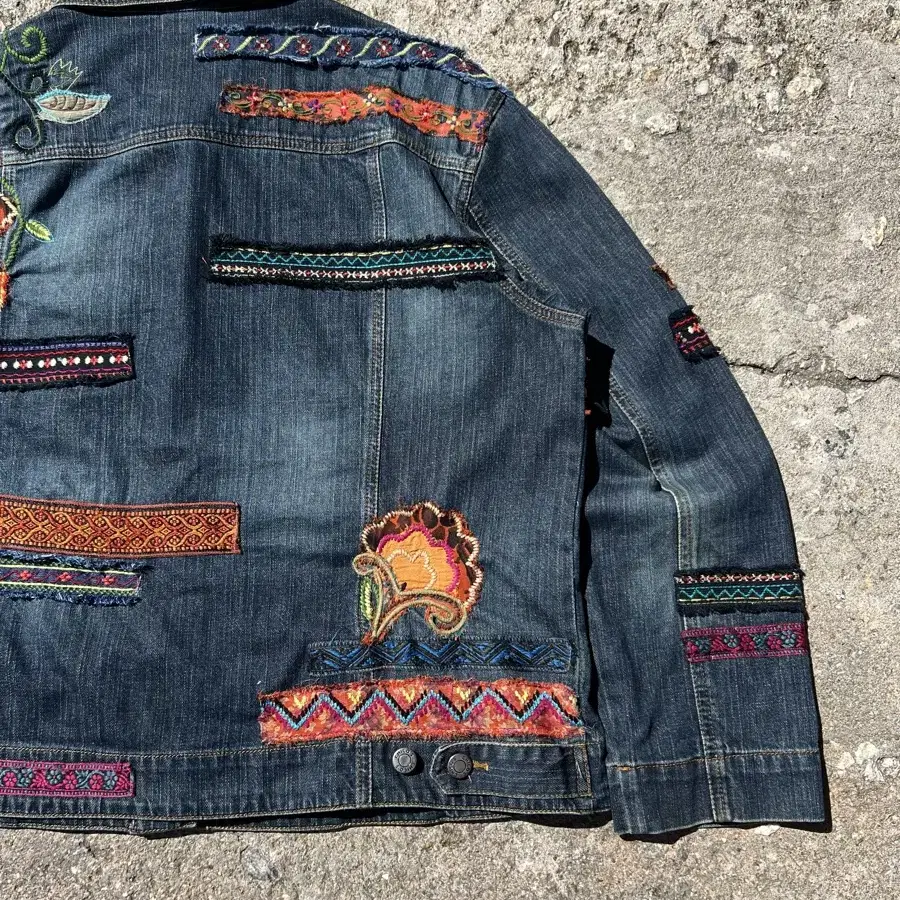 1990s CHICOS EMBROIDERY TRUCKER 자수데님자켓