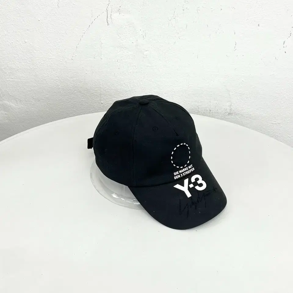 Y-3 18f/w 블랙 써클 볼캡