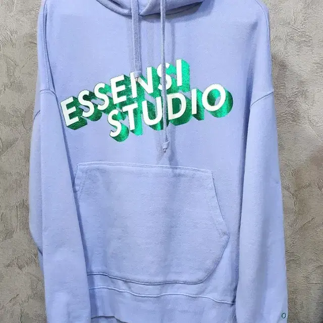 EssEnsi studio후드티