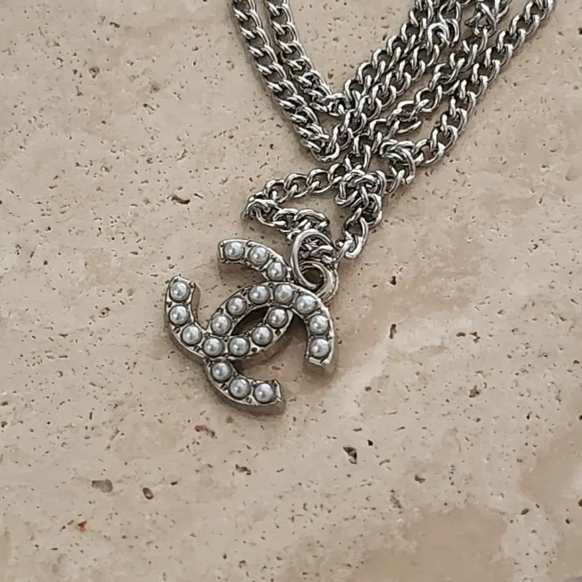 [Genuine] Chanel Pearl Mini Vintage Necklace