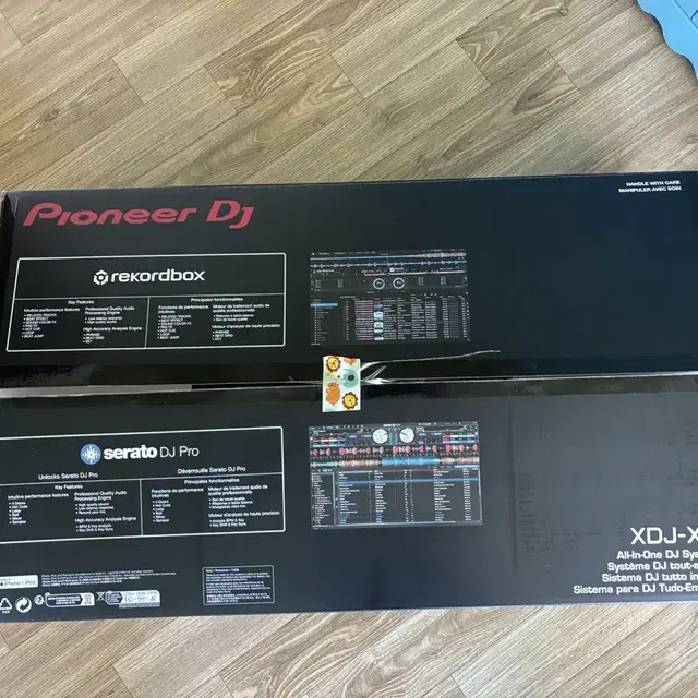 Pioneer XDJ-XZ 사용감 전혀 없는 제품 팝니다.