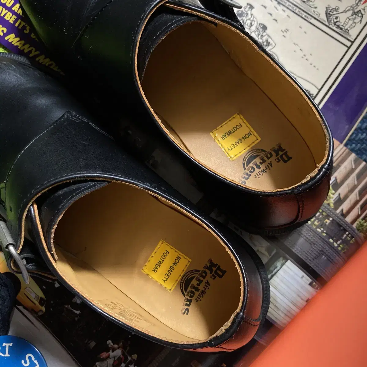 Dr martens 닥터마틴 조이 버클 디테일 블랙 로퍼 단화