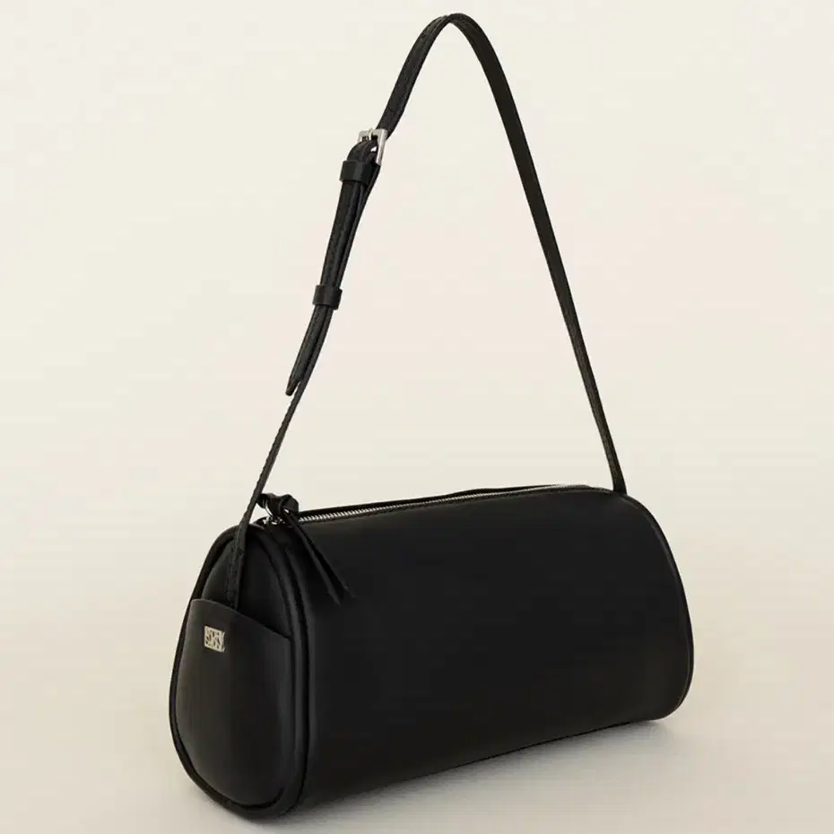 킨더살몬 90's strap bag black