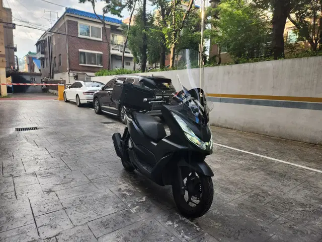 2021년 pcx125 ABS모델 검정색상 생활튜닝 바이크 판매합니다.