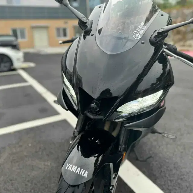 야마하 yzf r3 23년식 1인신조 판매합니다