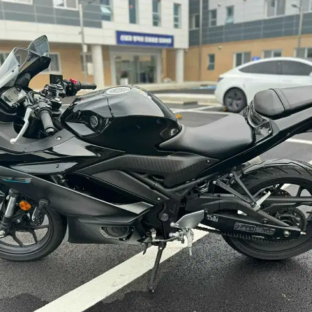 야마하 yzf r3 23년식 1인신조 판매합니다