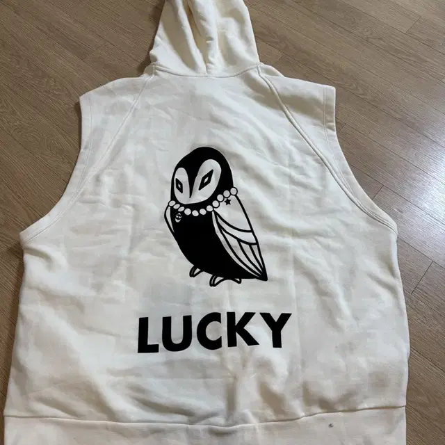 Lucky chouette 럭키슈에뜨 조끼