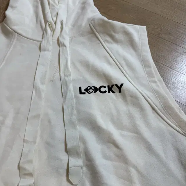 Lucky chouette 럭키슈에뜨 조끼