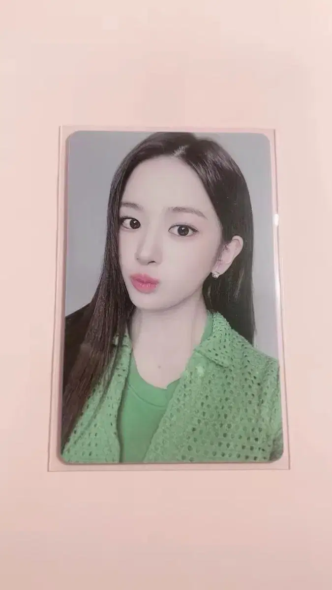 Ive ahn yujin Papa John's 2nd photocard transferred my photocard.