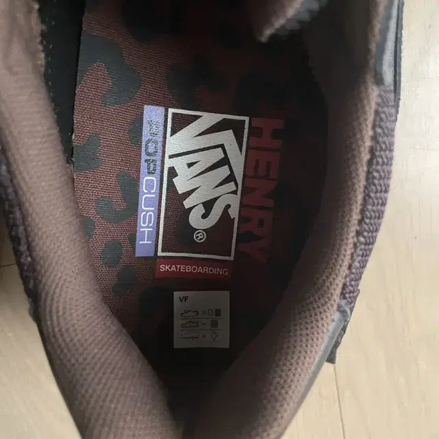 Vans Wayvee Justin Henry Coffebean 275