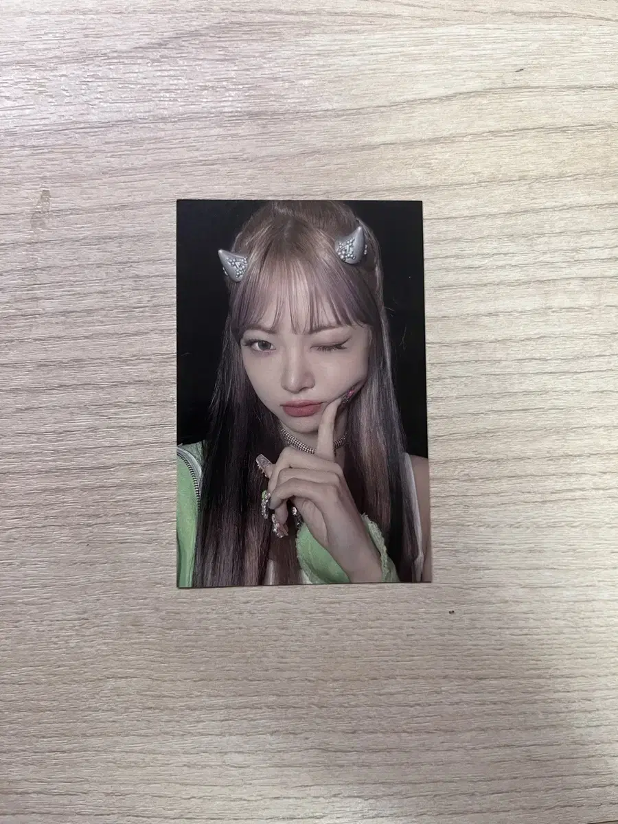 Bombshell, let's do it) le sserafim hong eunchae e.ji Sell stamp book photocard 