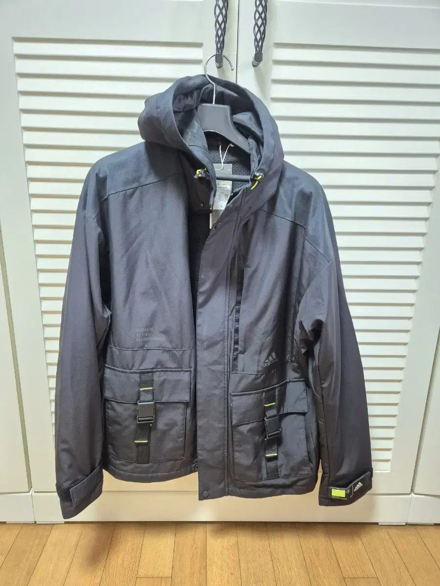 adidas Tech Jacket(New) L