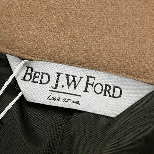 베드 j.w. 포드 (Bed j.w. Ford)