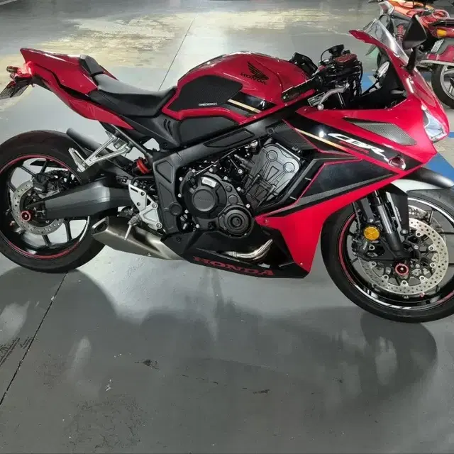 CBR650R