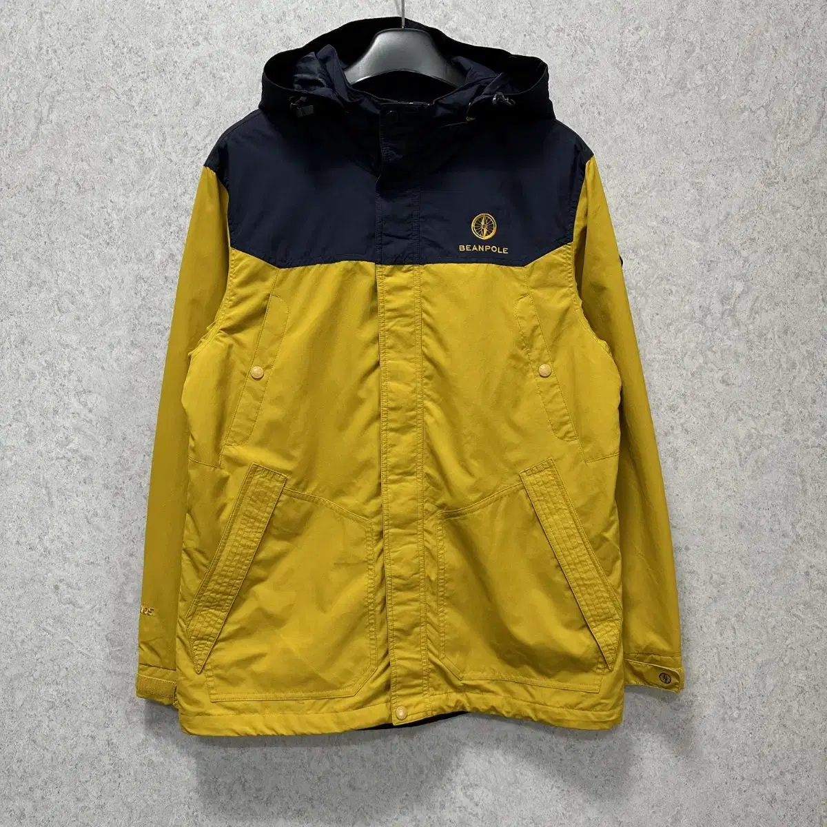 105 Beanpole Men's Windbreaker