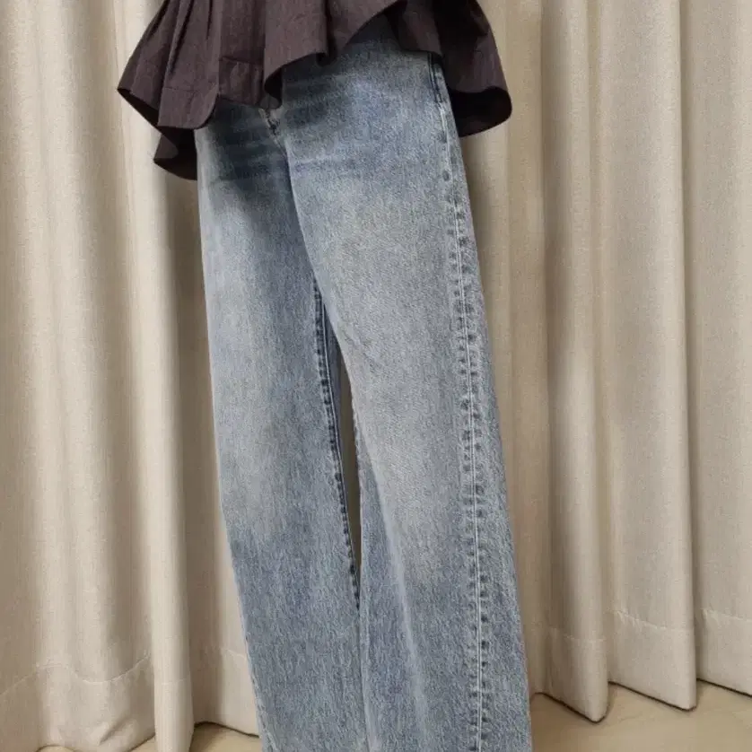 Toteme Twisted Seam Denim 토템 데님