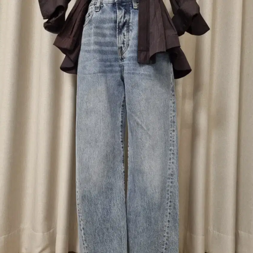 Toteme Twisted Seam Denim 토템 데님