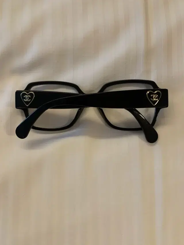 샤넬 스퀘어 하트 안경 CHANEL HEART GLASSES