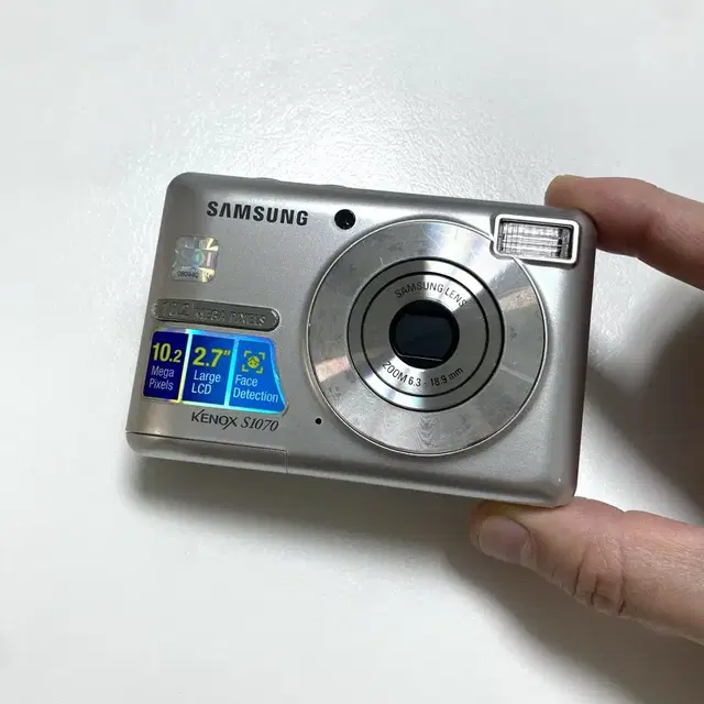 삼성 케녹스 S1070 디지털 카메라