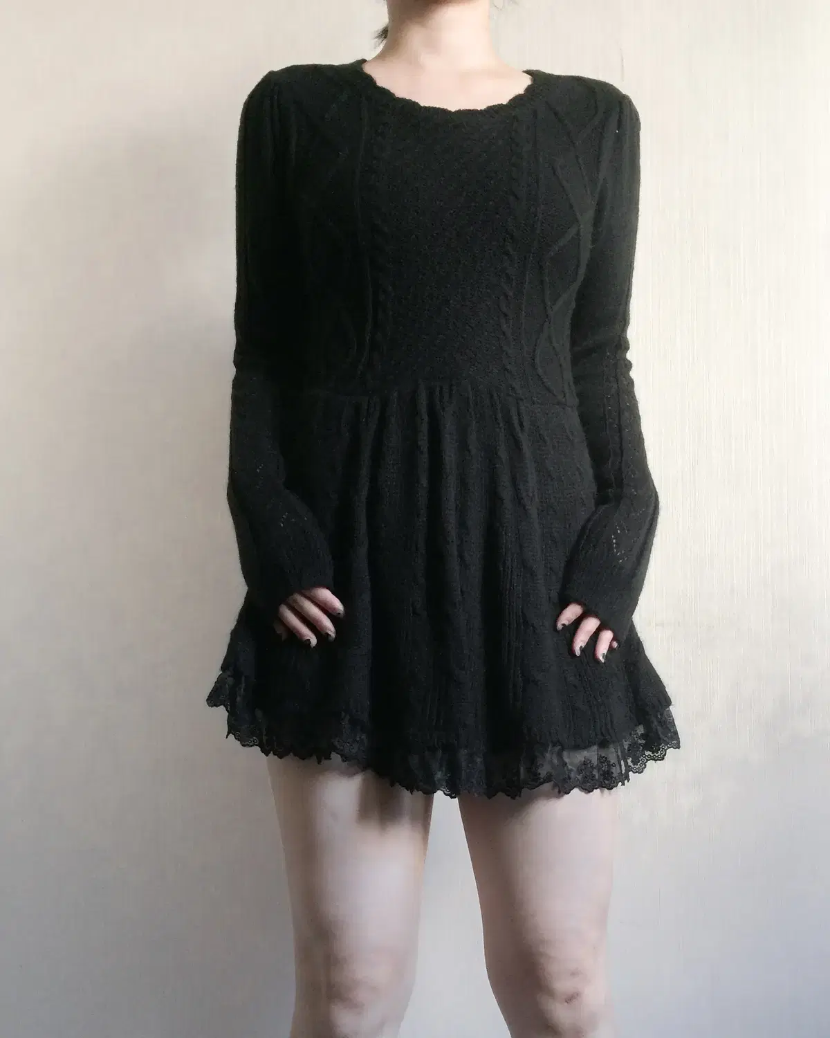 Cable pattern knit onepiece