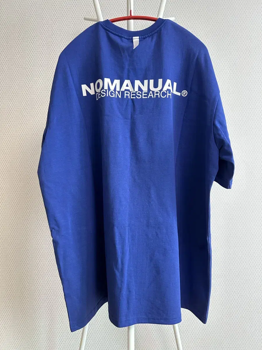 No Manual Logo T-Shirt Size XL