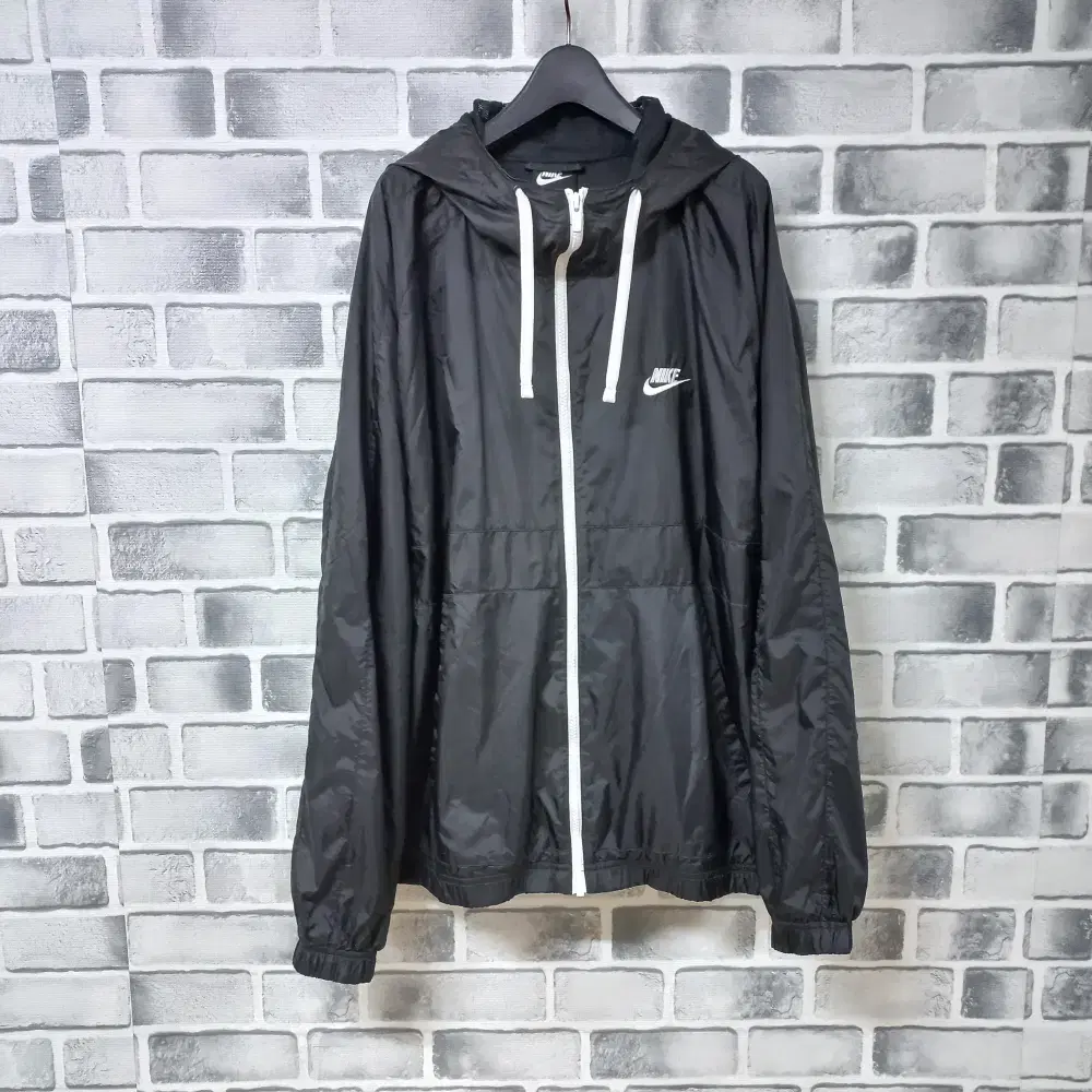 9-28/Nike Black Windbreaker Jumper Men