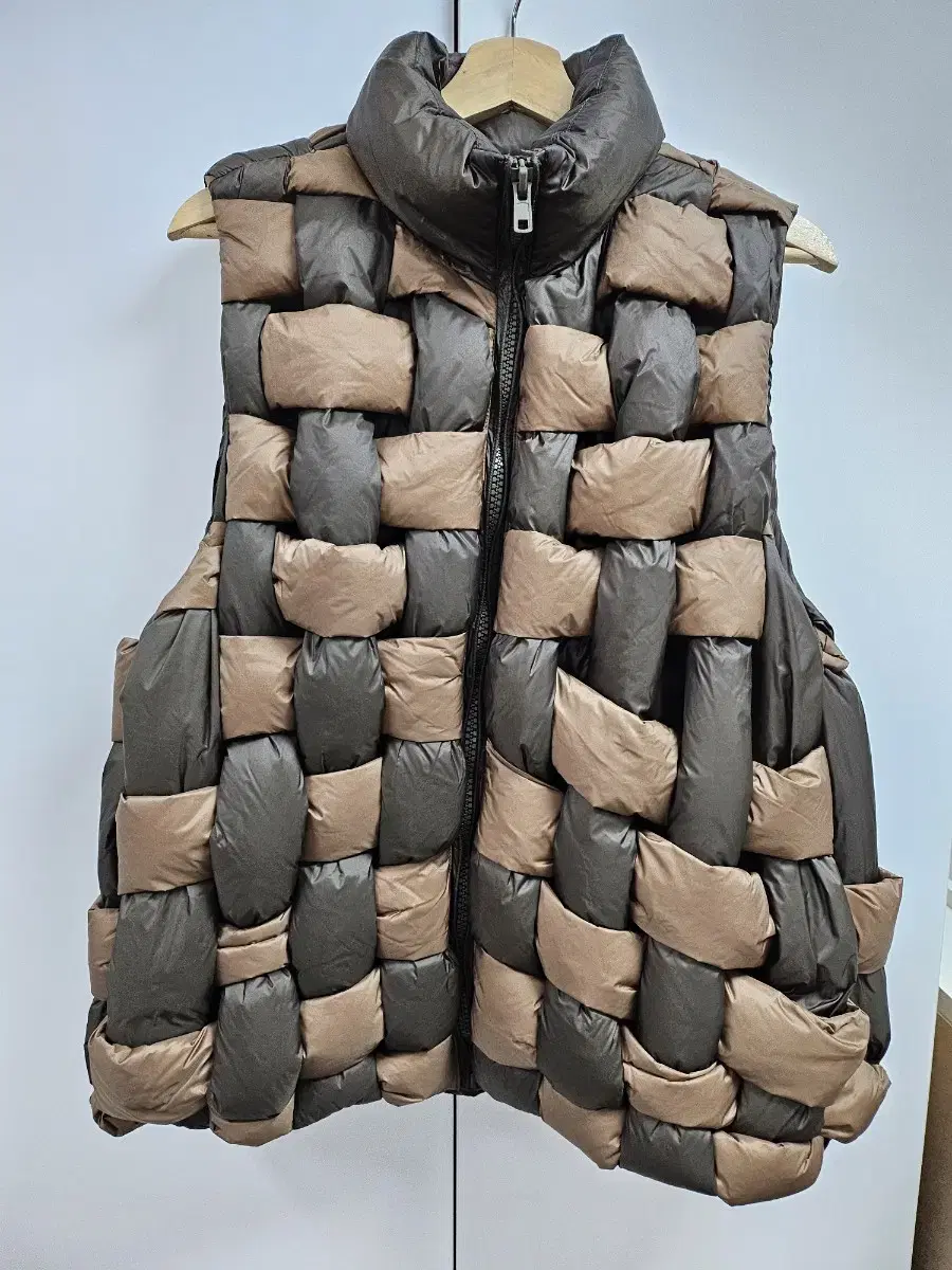 [OS]Belle and Whistle Padded Vest Brown