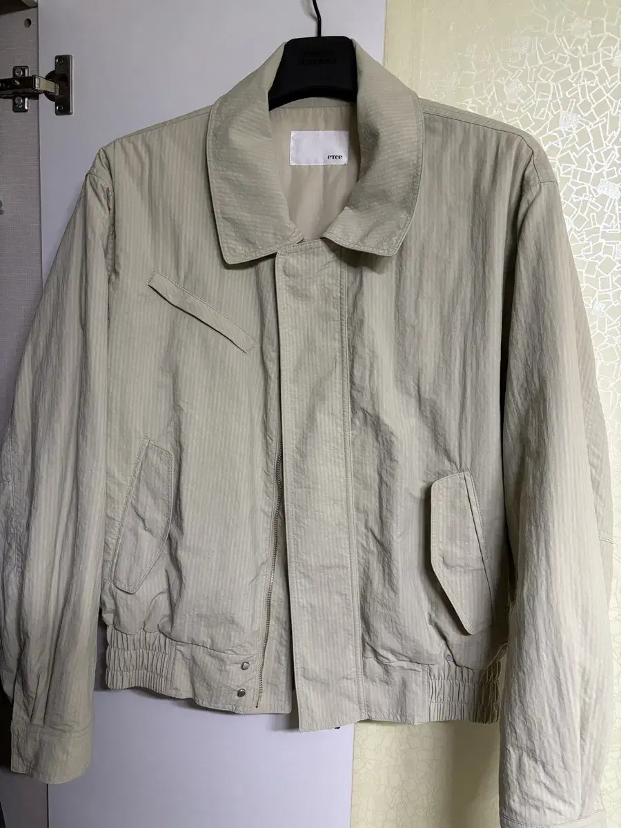 ETCE Lucas Shorts Bomber Jacket First Edition Beige M