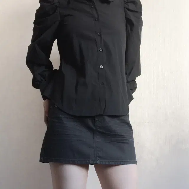 Puff black shirt