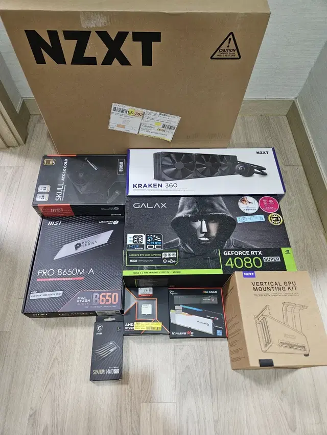 (신품)라이젠9600X 램32G 2테라 4080 SUPER NZXT수냉!