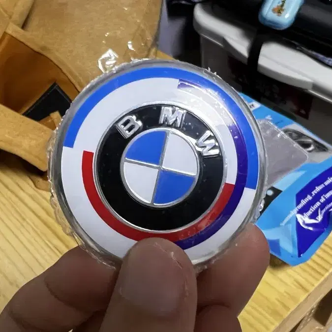 bmw 50주년 핸들로고 비닐안뜯은 새상품