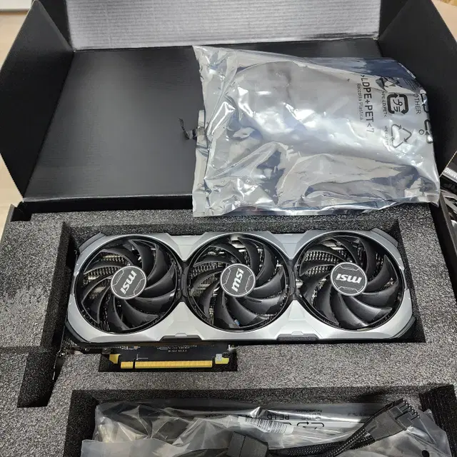 그래픽 카드 RTX 3080 Ti/ 4070 TI/거의 새것