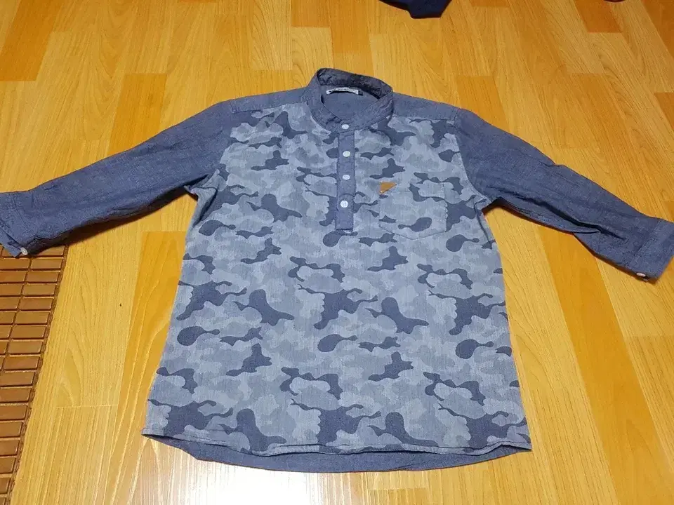 I have a military 7 part camo t-shirt size 95 for sale.