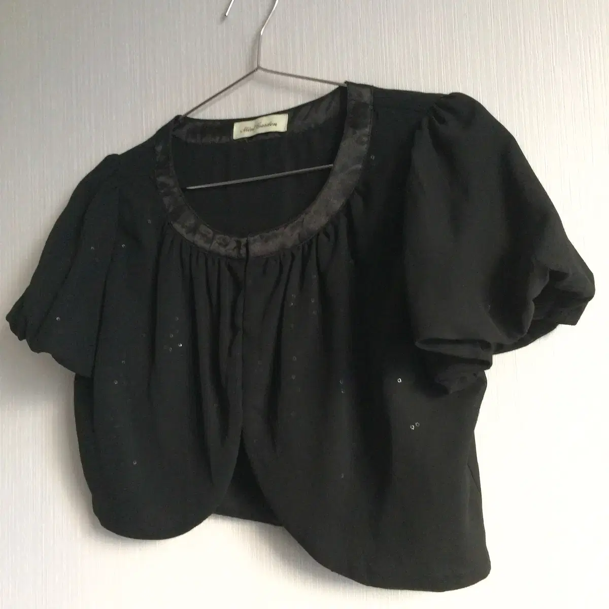 Cubic point puff bolero