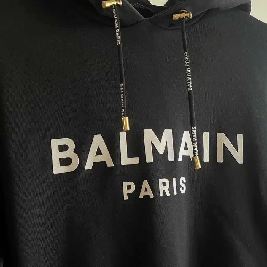 BALMAIN 발망 금장후드크롭 티셔츠