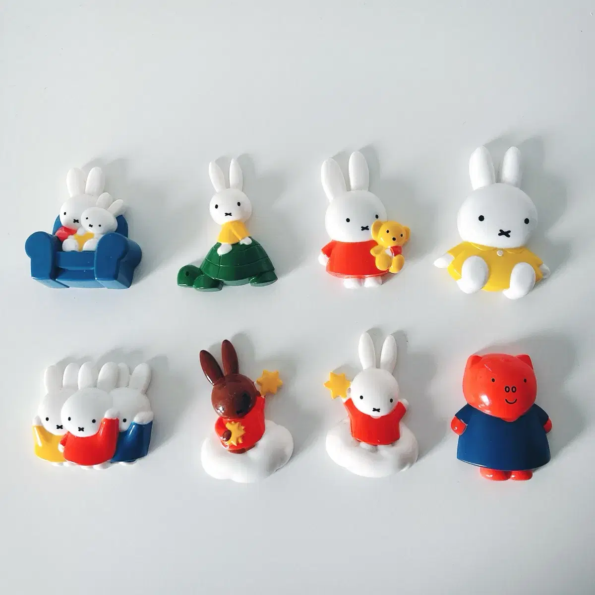 [Rare] Classic Miffy and Friends Magnets Magnets (Price Per Piece) Antique Vintage Props