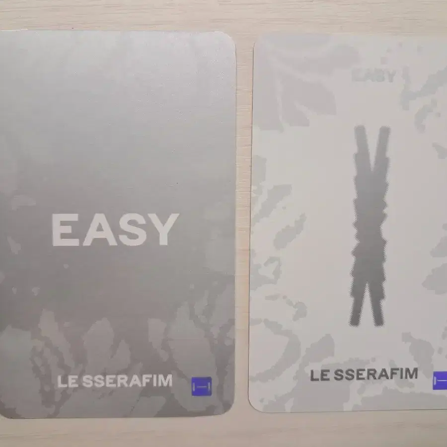 르세라핌 이지 easy 카즈하 비트로드 럭드 2장 착장 같은 포카 일괄