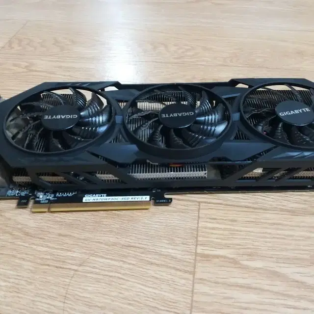 기가바이트 gtx 970_4g 상태a급 .