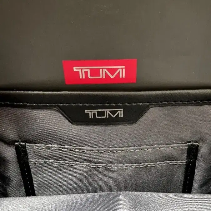 투미(TUMI) 백팩