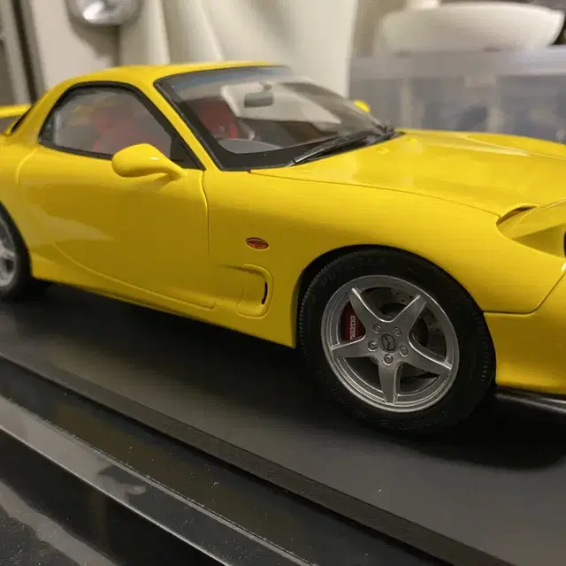 마쯔다 RX-7 (폴라마스터) 1:18 다이캐스트 팝니다. 다캐