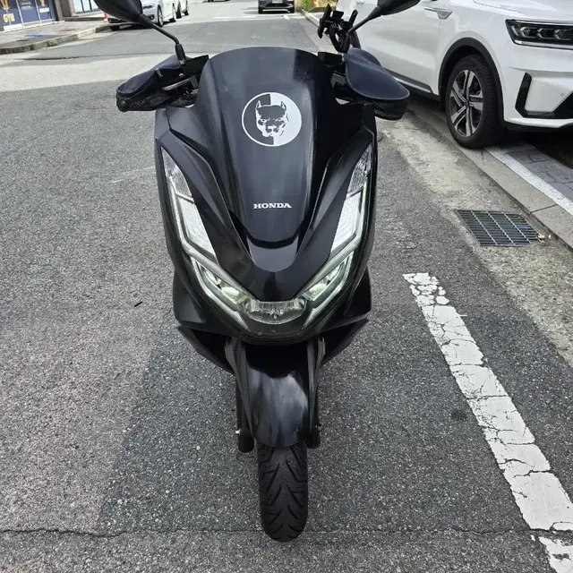 21년 pcx 125 2만6천k중고오토바이스쿠터크루심보이저vs벤리조이맥스