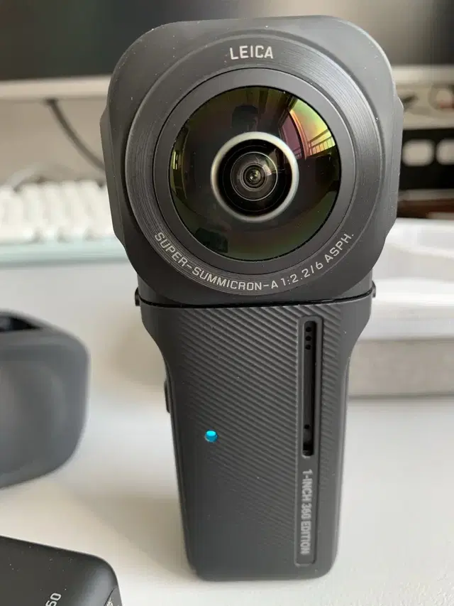 Insta360 ONE RS 1인치 팔아요.