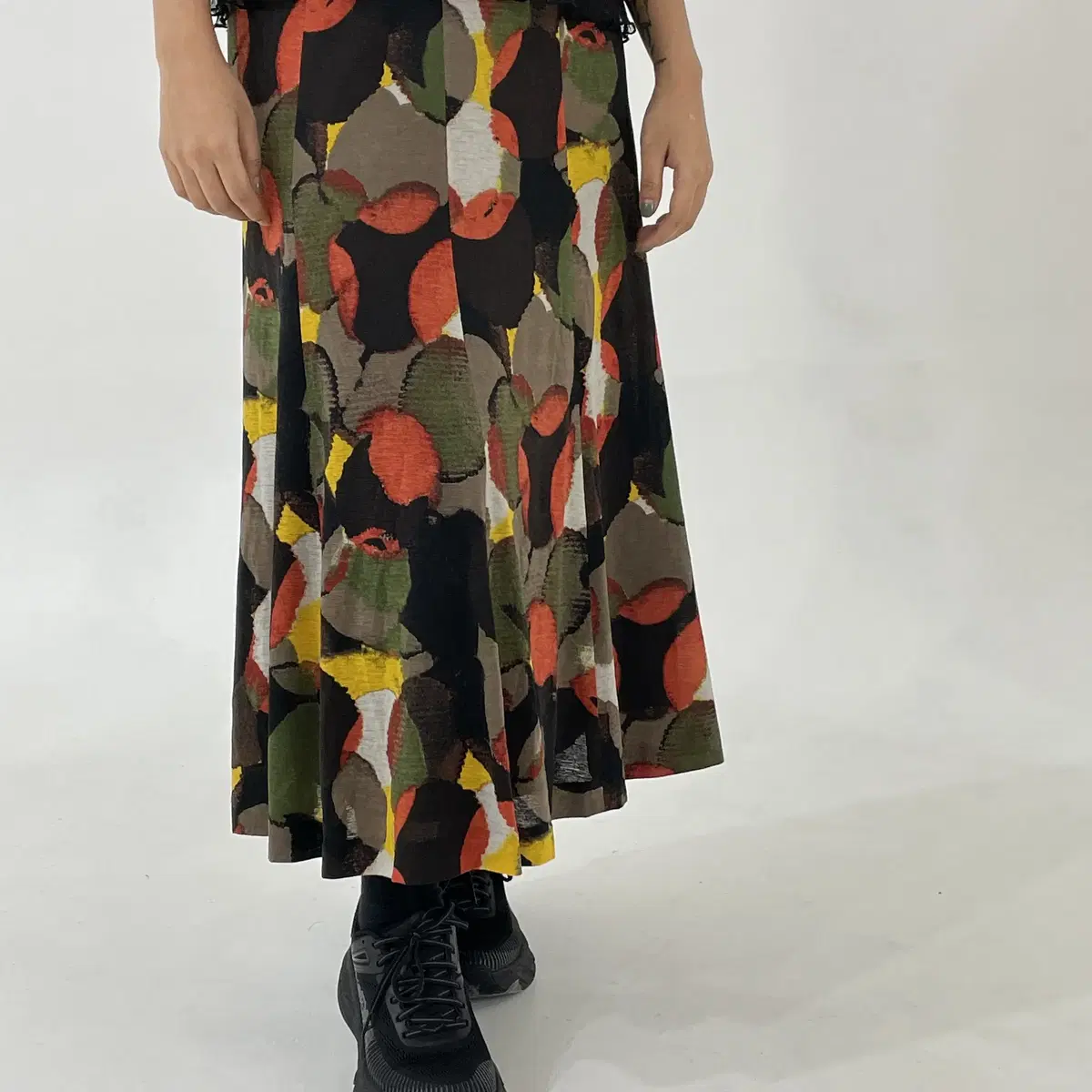 Painted Vintage Long Skirt , Sidebanding