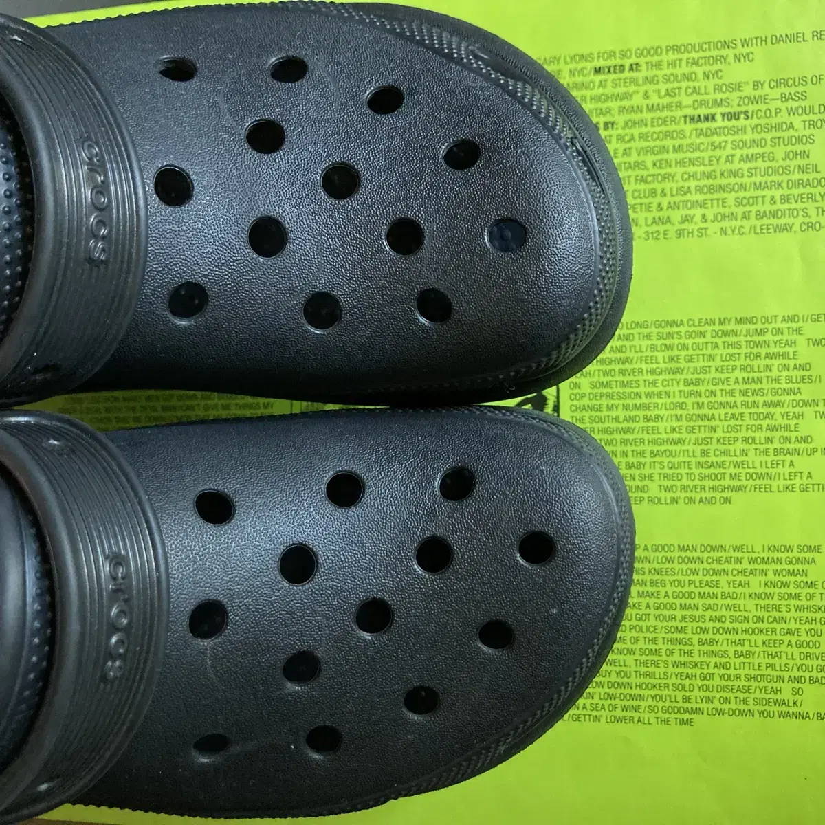 Crocs 크록스 크러쉬 플랫폼 클러그 뮬 블랙 샌들 샌달